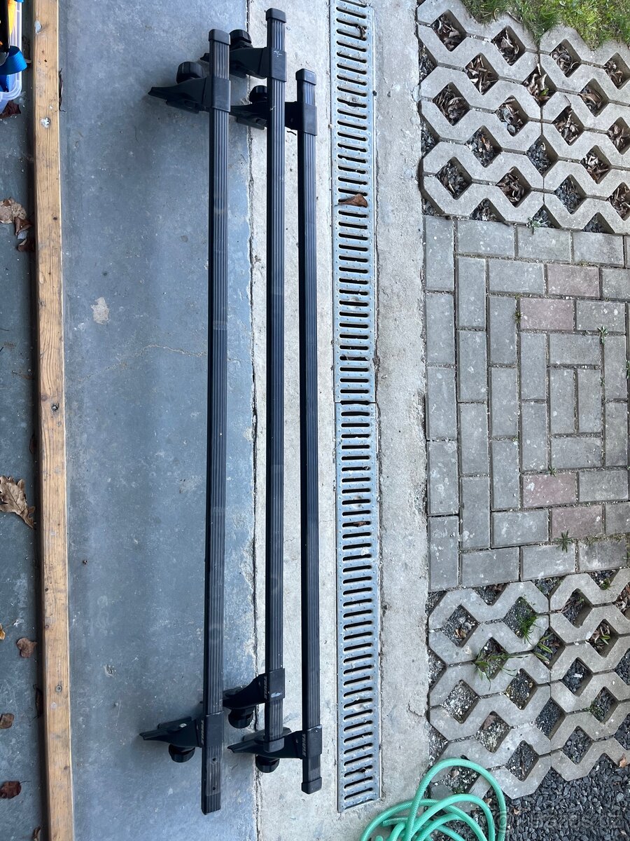 Příčníky THULE na Defender - 3