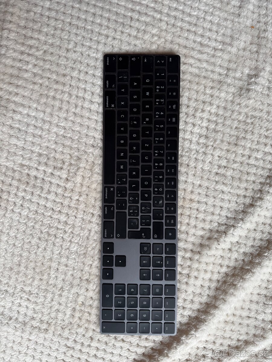 Apple Magic Keyboard s numerickou klávesnici cz - 3
