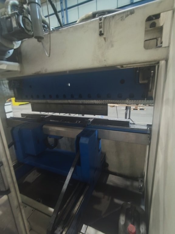 Ohraňovací lis 3m TRUMPF TrumaBend V130 - prodám - 3