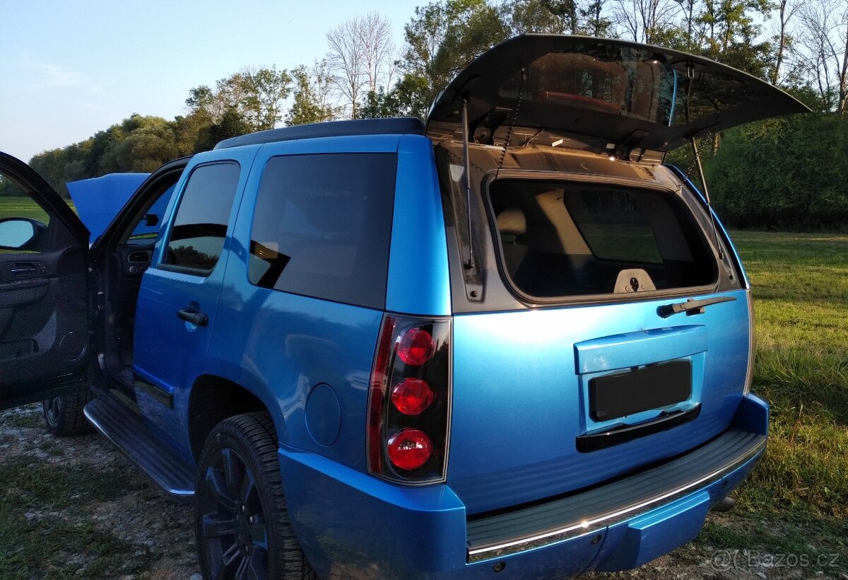 GMC Yukon Hybrid Denali 4x4