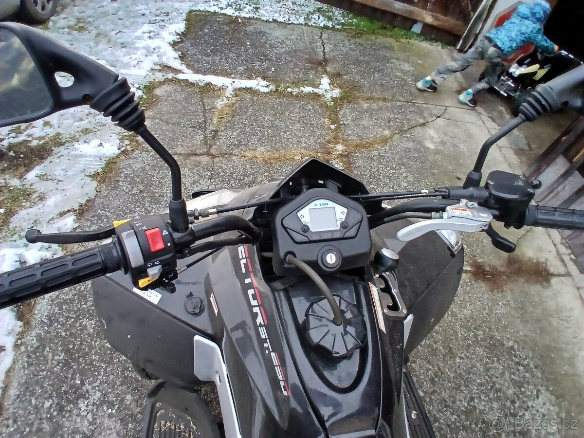 E-Ton 250