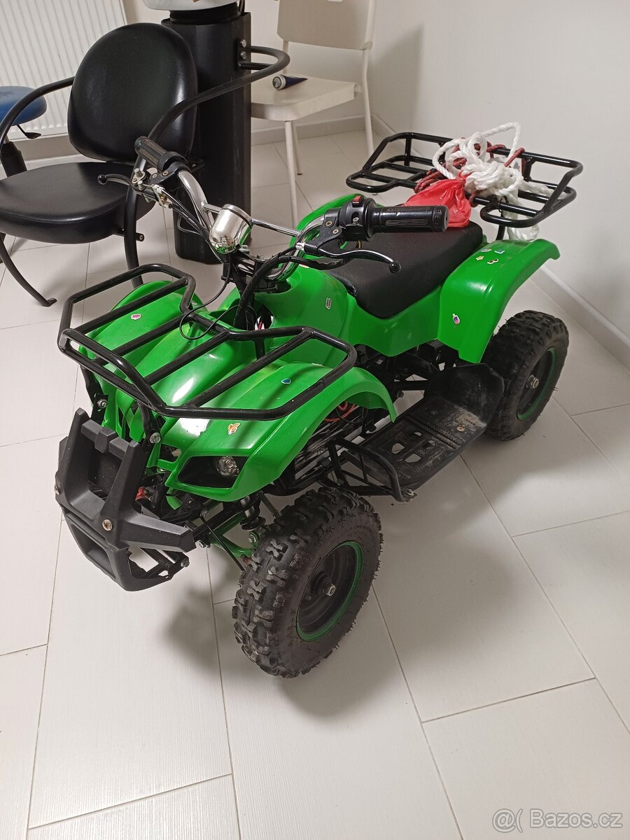 Dětská elektrická ctyrkolka