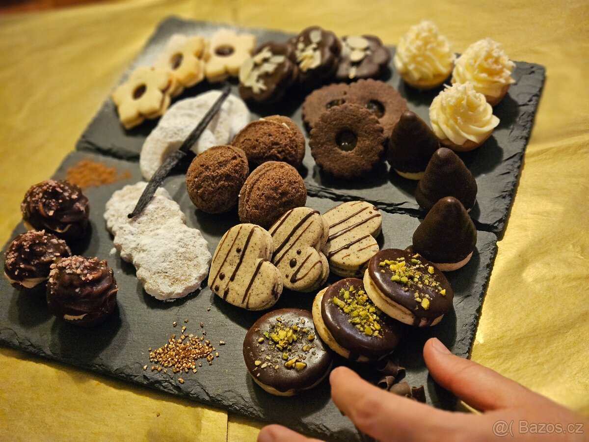 Vánoční cukroví Deluxe 2025 s dovozem - 3