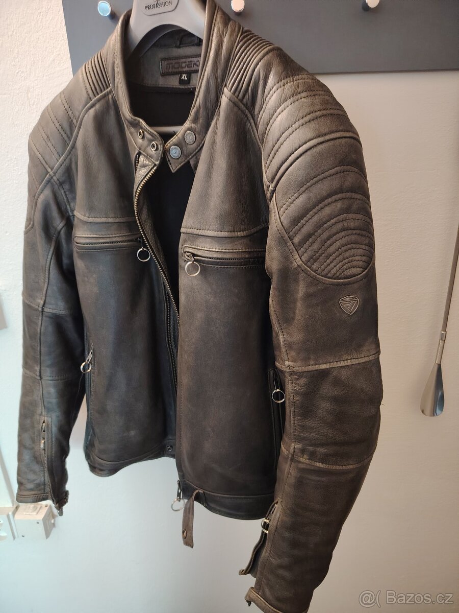 MODEKA VINCENT AGED - 3