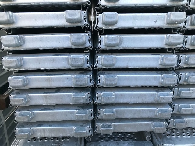 Modulové lešení typ Altrad Baumann 200 m2 - 3