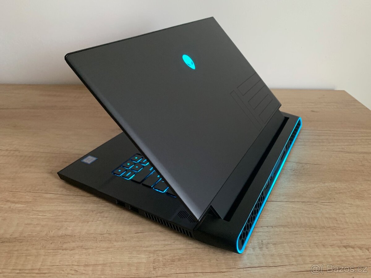 Dell Alienware m15 R2 + 34" Dell AW3418DW + přísl. - 3
