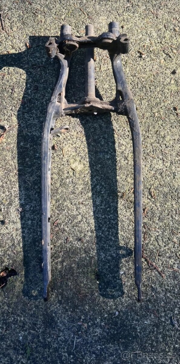 Harley Davidson R 1936 rám, motor, vidlici - 3