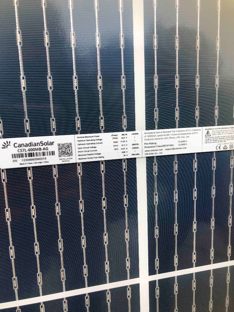 Solární panely Canadian 600W bifacial - 3