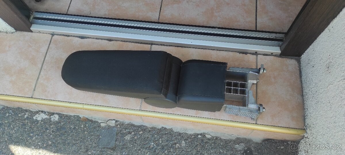 Loketka octavia 1fabia 1,2. Roomster - 3