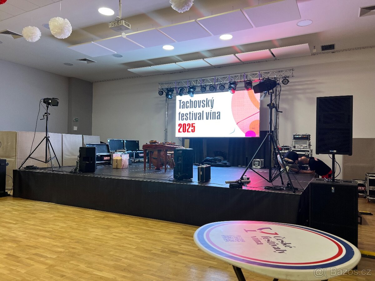 Velkoplošná LED videostěna 4x2m - 3