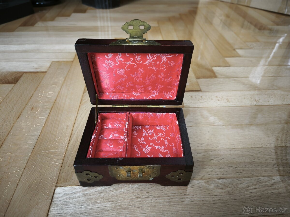 Retro šperkovnice - 3