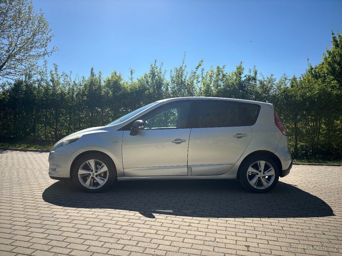RENAULT SCENIC 1.6 dCi BOSE - 3