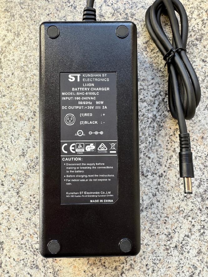 Nabíječka APACHE Power 36V/2A - 3