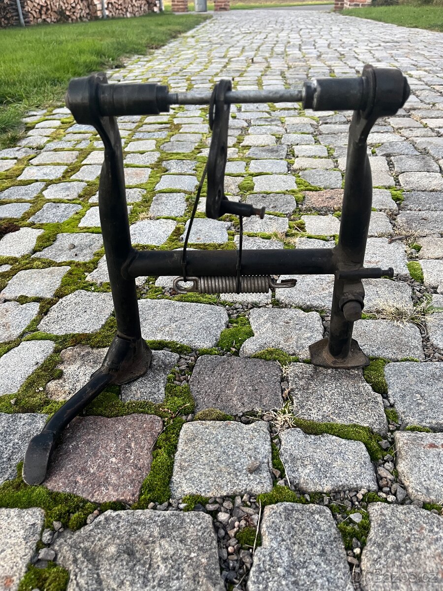 BMW R1150GS centrální hlavní stojan - 3