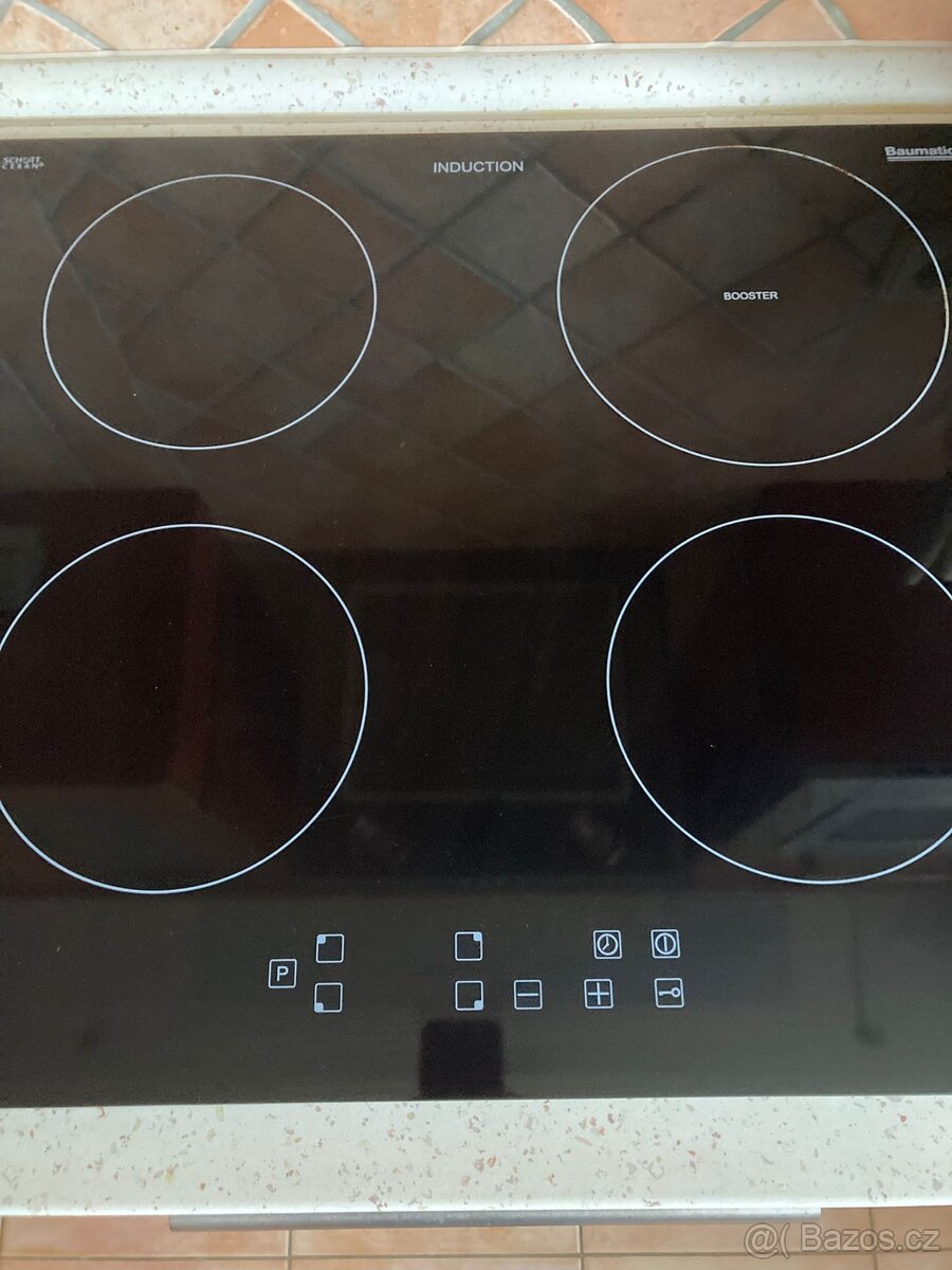 VESTAVNÁ ELEKTRICKÁ TROUBA + VARNÁ DESKA - BAUMATIC - 3