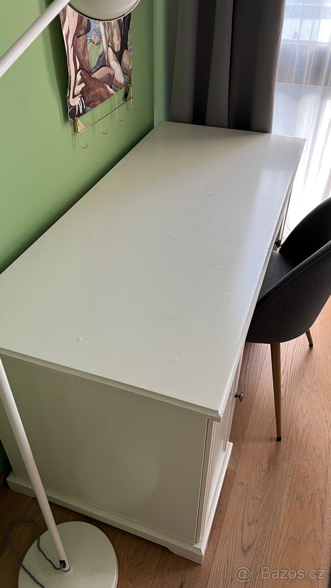 Bílý psací stůl IKEA – 145×60 cm, dobrý stav - 3