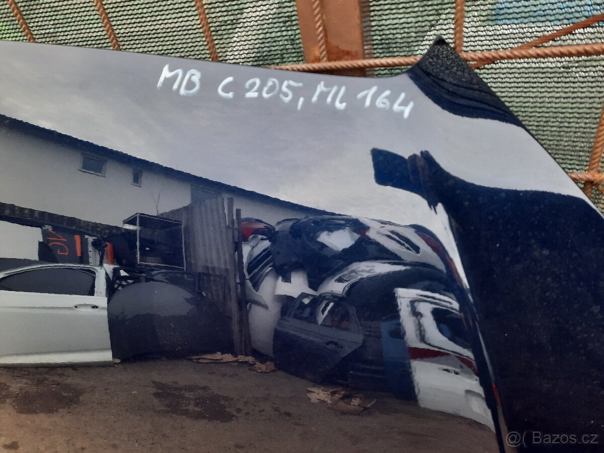 mercedes c205 ML164 - predni kapota - 3