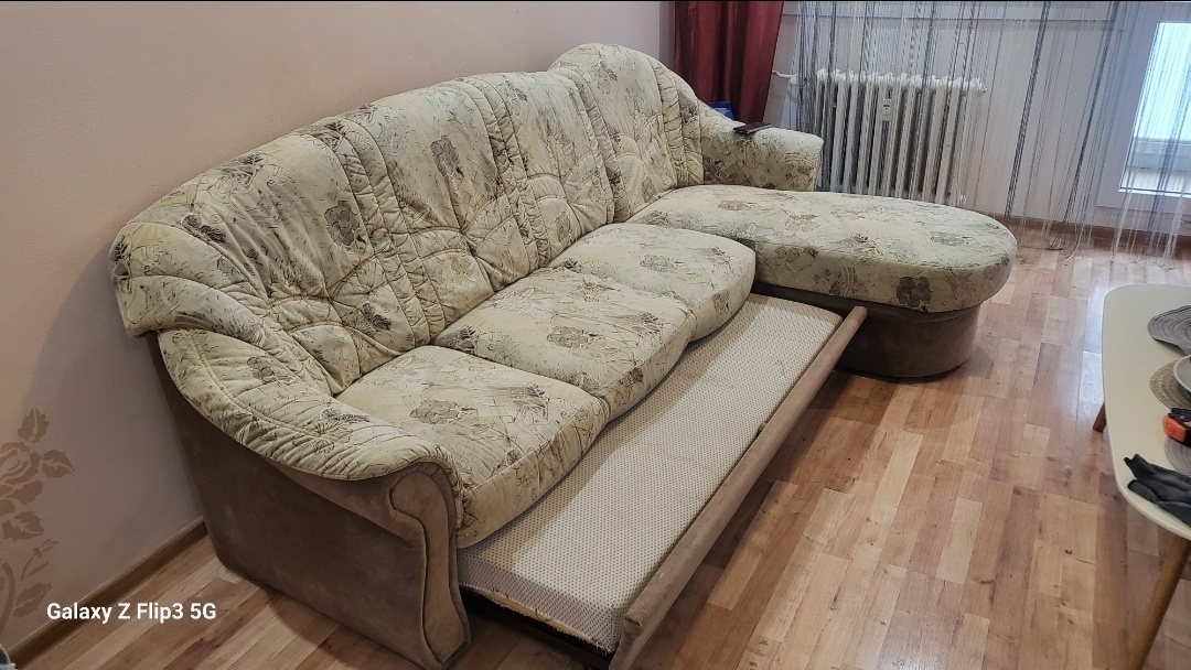 Rozkládací pohovka - 3
