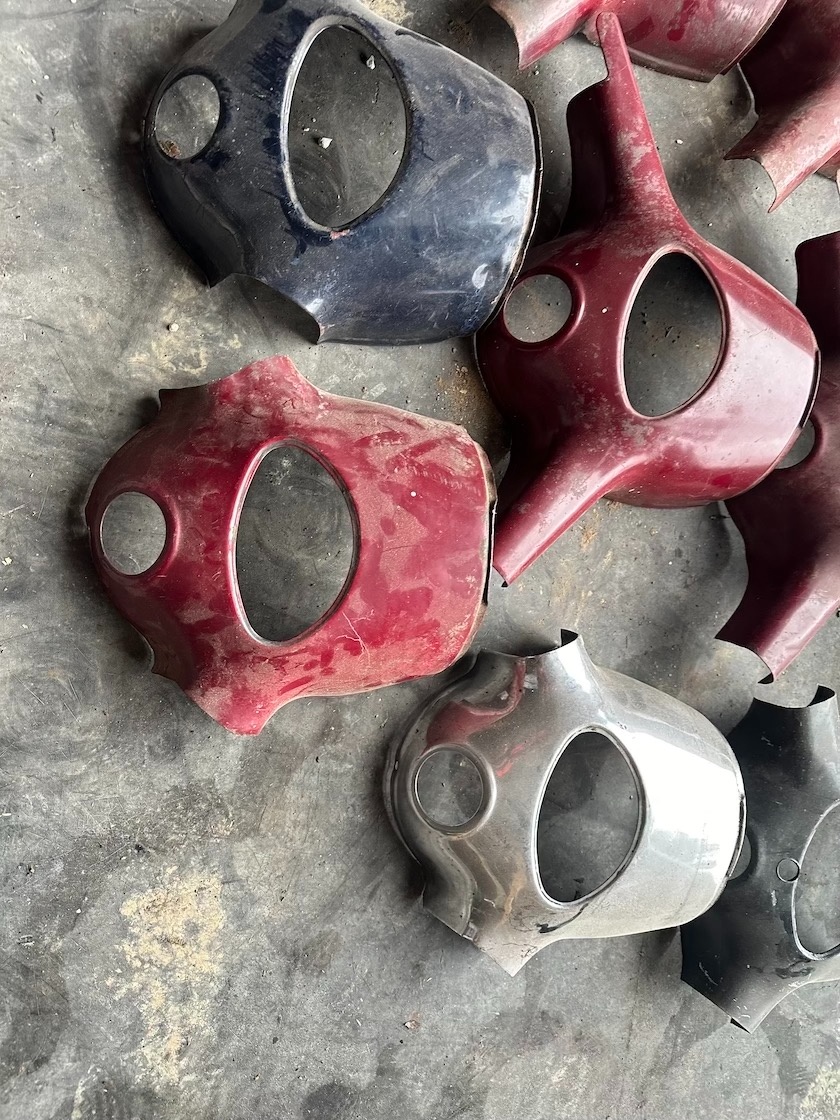 Predám horní maska JAWA 250 350 panelka, kus - 3