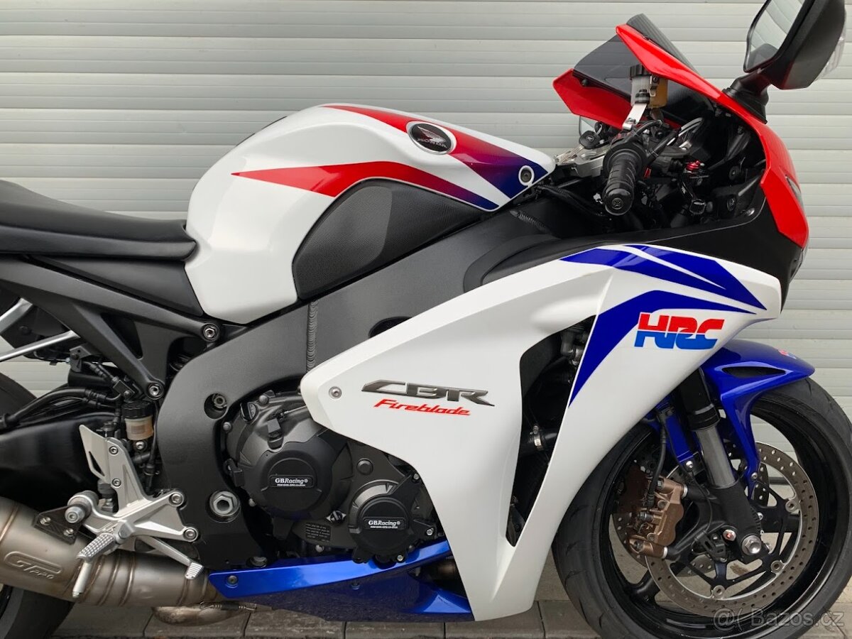 Honda CBR 1000RR 50th anniversary edition - 3
