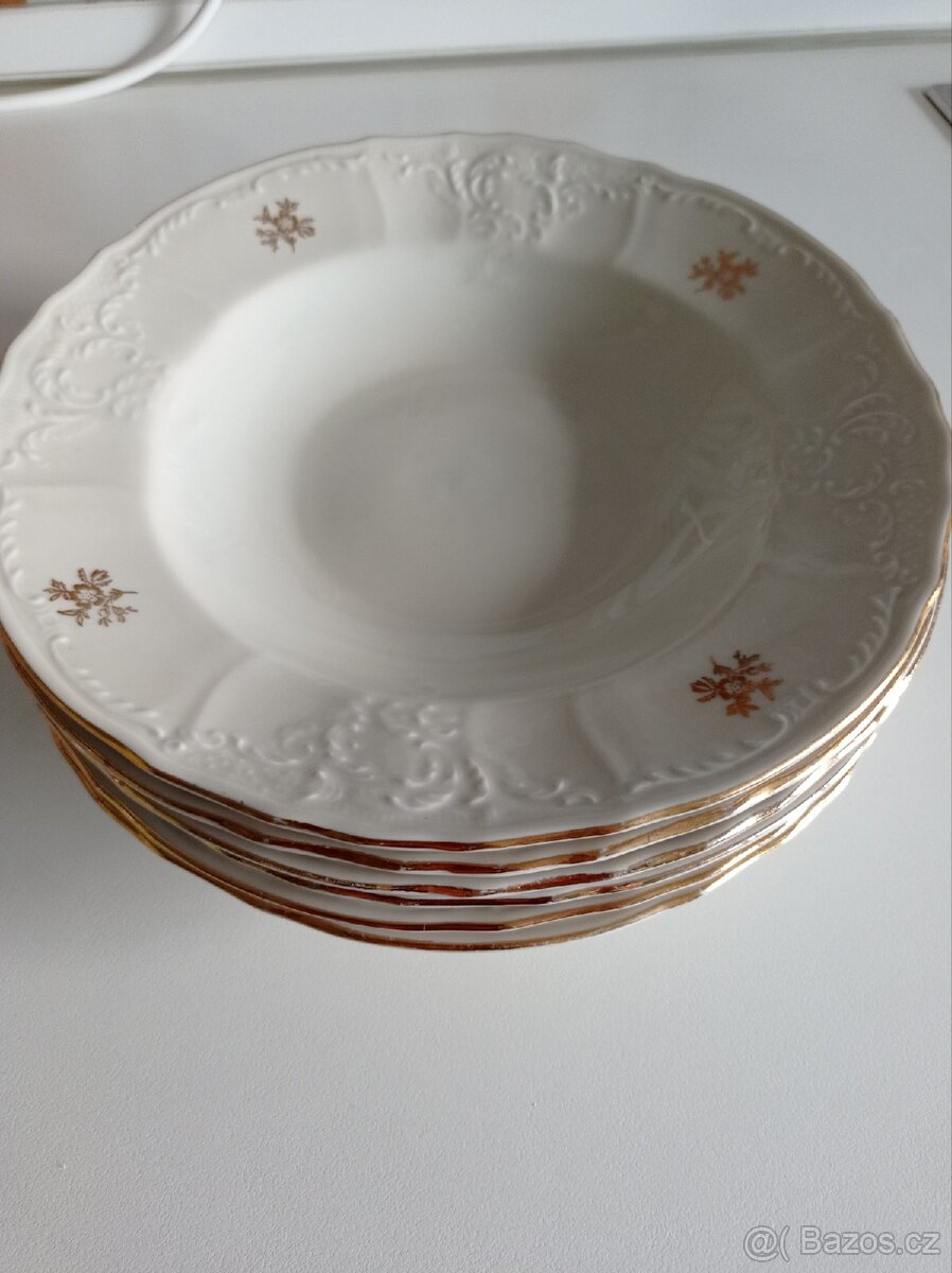Talíře - 3