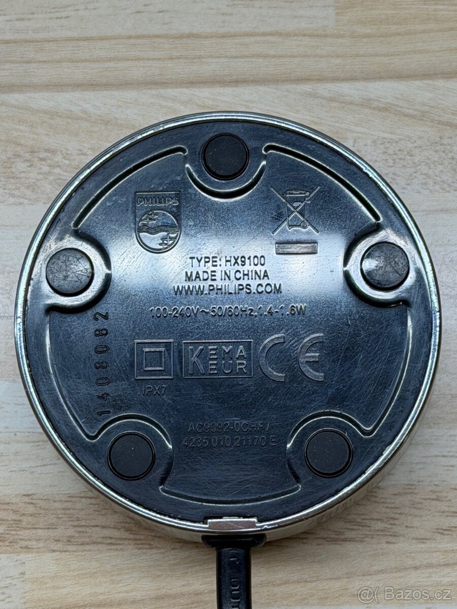 Nabíječka Philips Sonicare DiamondClean HX9100 - 3