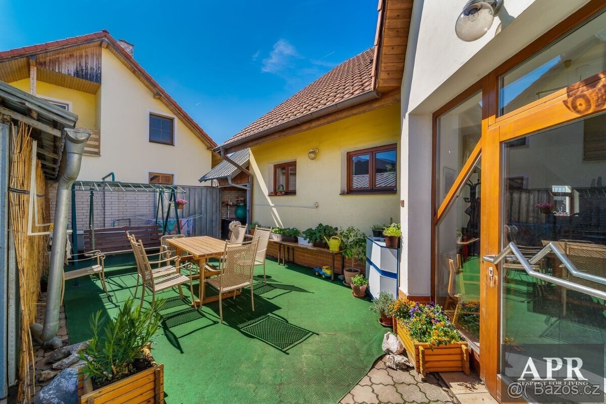 PRODEJ RD VESELÍ NAD MORAVOU, ZARAZICE - 3