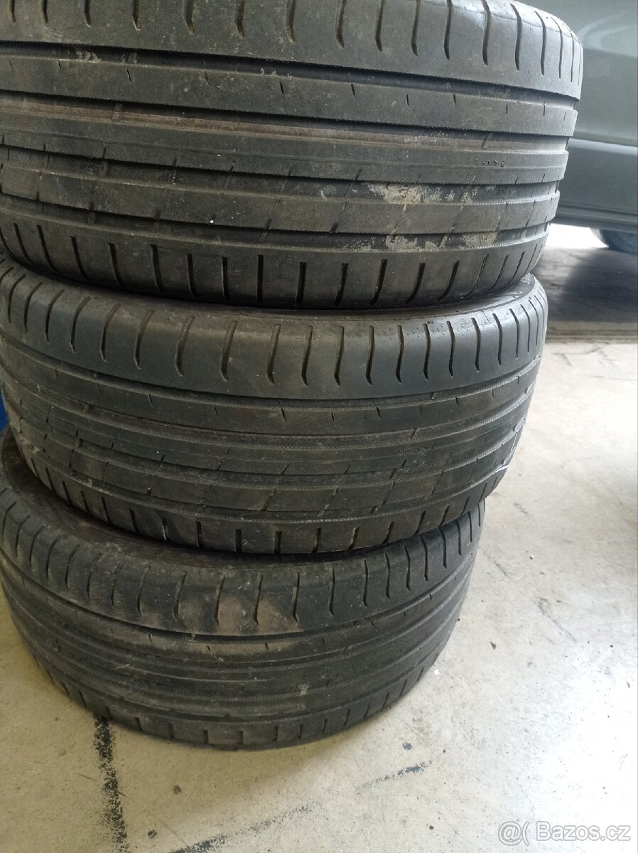 225/40r18 92 Y XL Nokian - 3