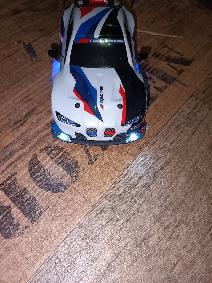 Prodám nové RC drift auto BMW 1:24 - 3