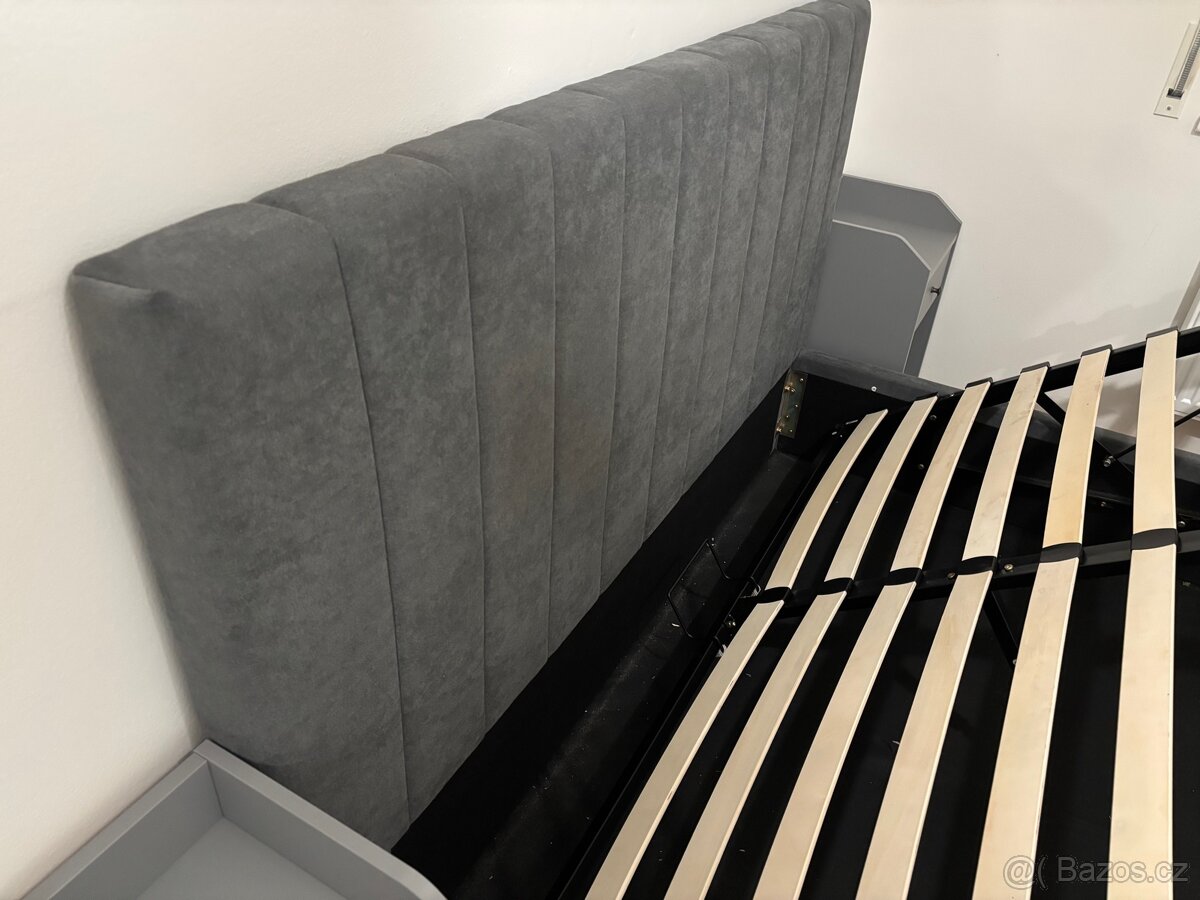 Čalouněná postel s úložným prostorem - 3