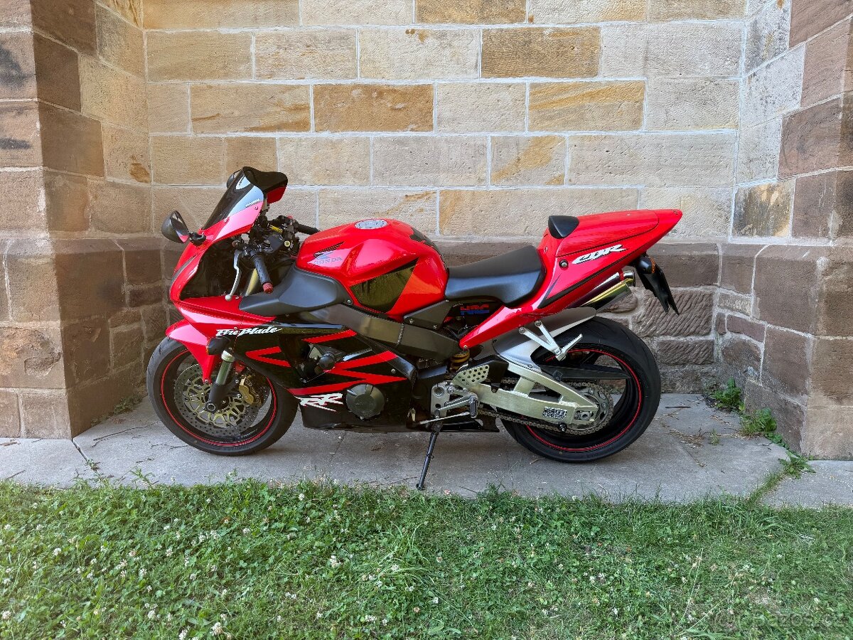 Honda CBR954RR - 3