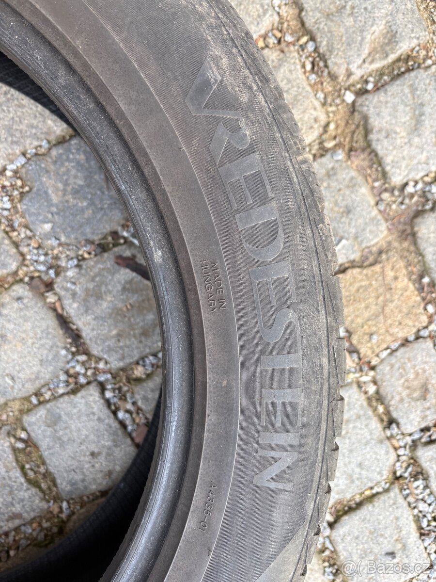 Celoroční 225/55 R19 M+S - 3