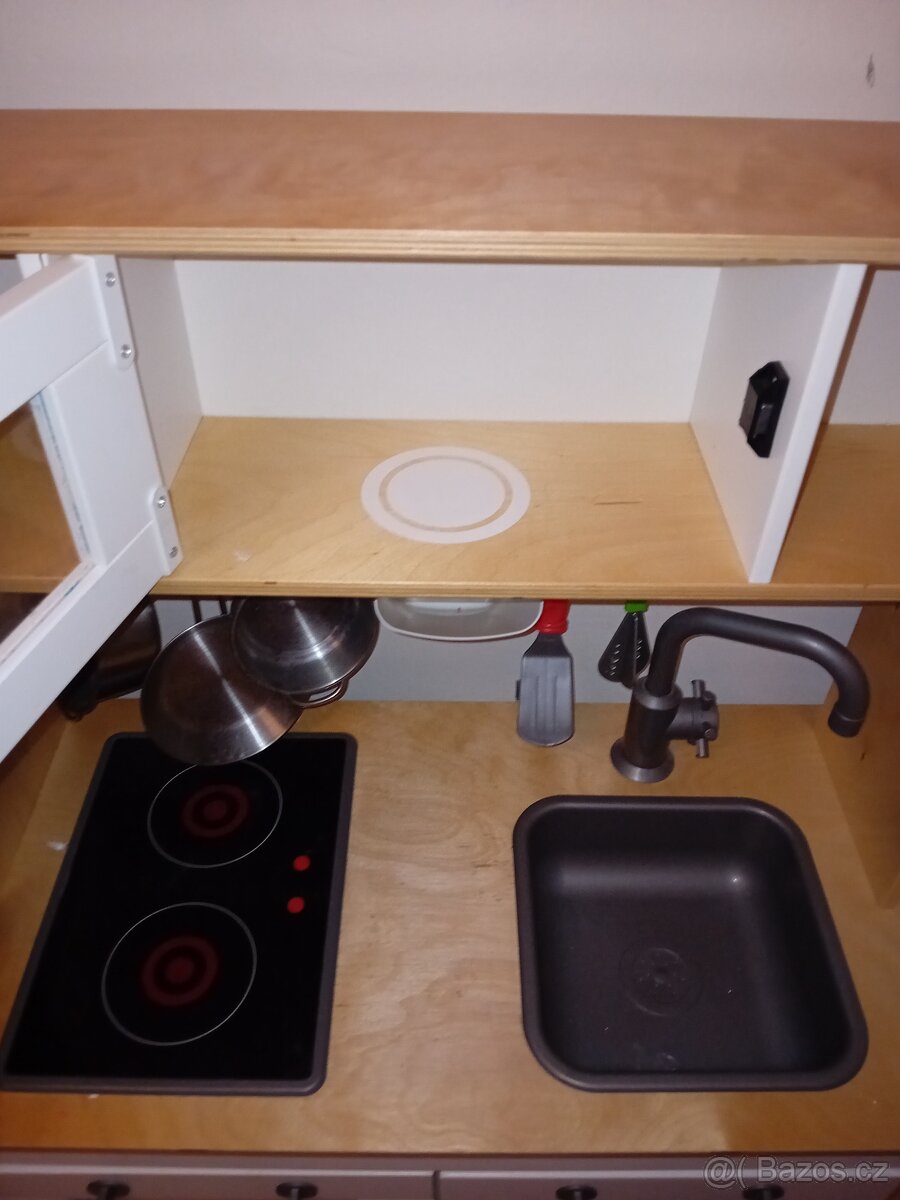 Dětská kuchyňka ikea s příslušenstvím - 3
