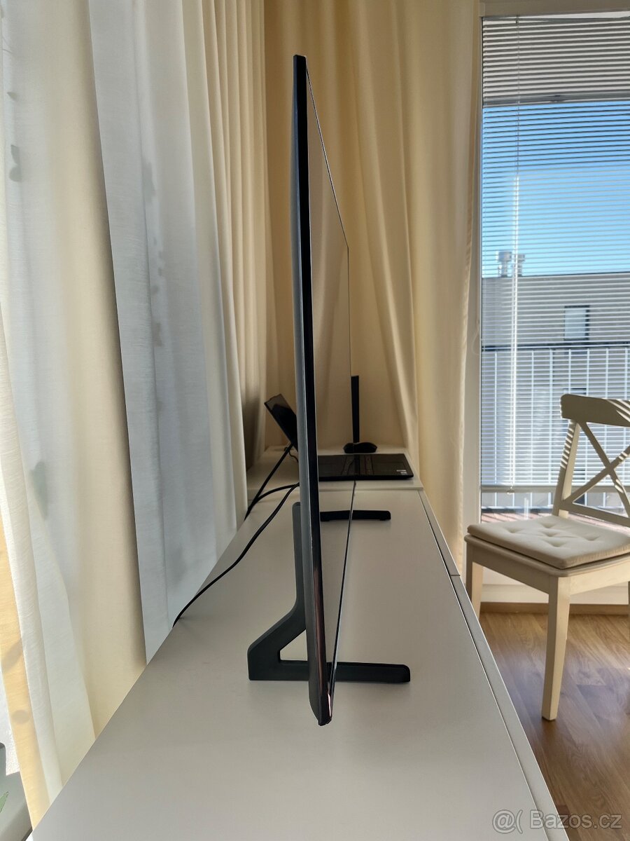 QLED SamsungTelevision QE43Q60D 43" 4K UHD - 3