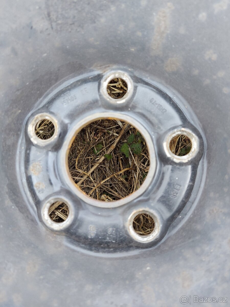 Pneu s disky 195/65/15 - 3