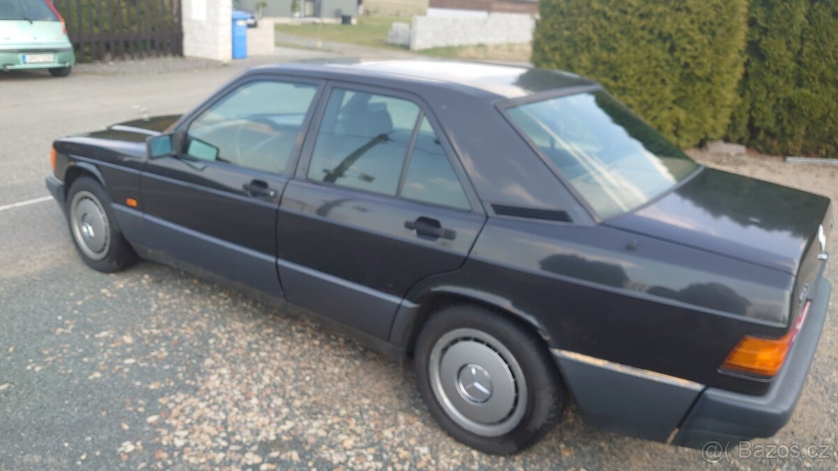 MERCEDES 190 E 1,8 - 3