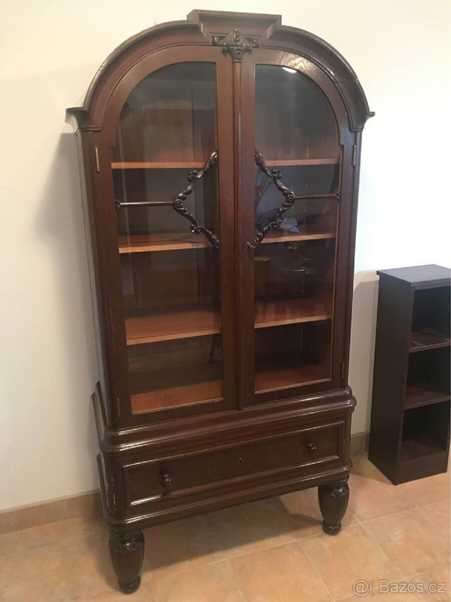 Starožitná sestava - 3