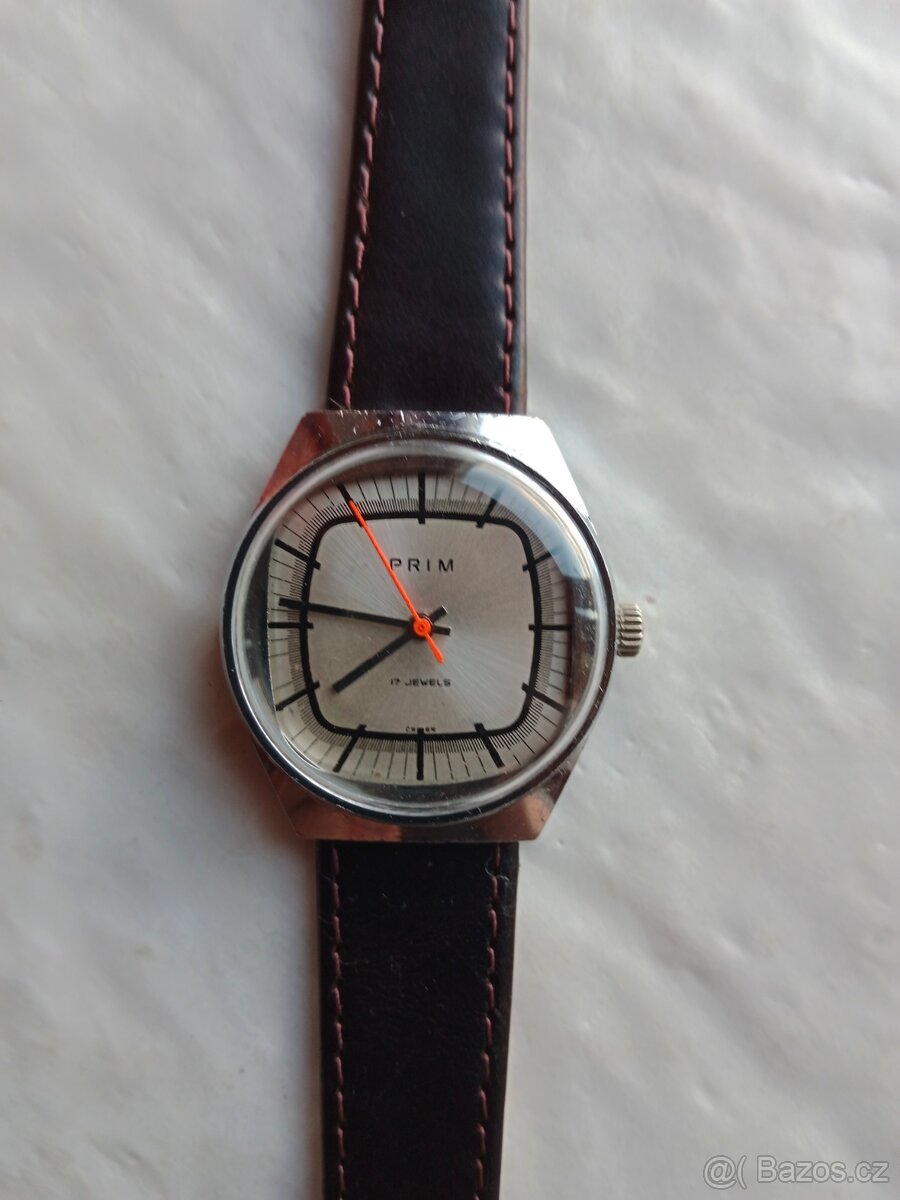 Staré, funkční hodinky Prim- televize - 3