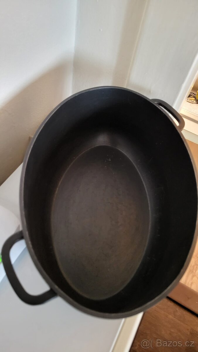 Litinové kastroly velké - 3