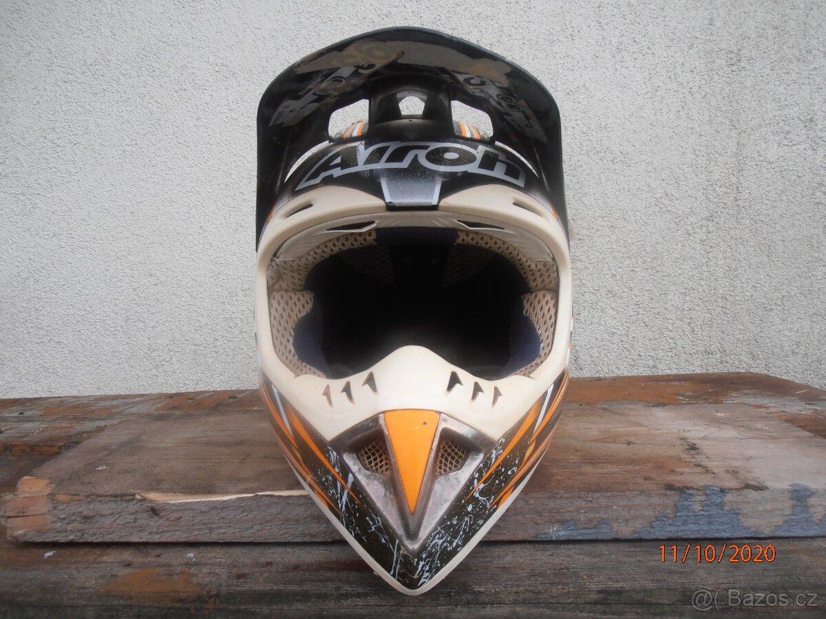 PRODÁM motokrosovou helmu - 3