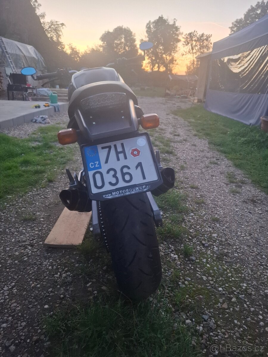 Ducati monster dark 600 - 3