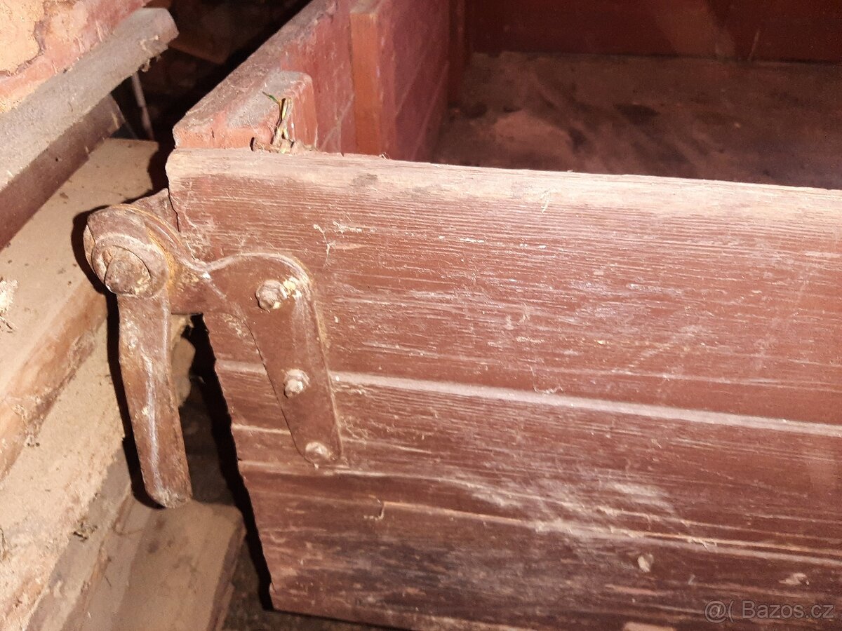 Prodám malý zahradní vlek - 3