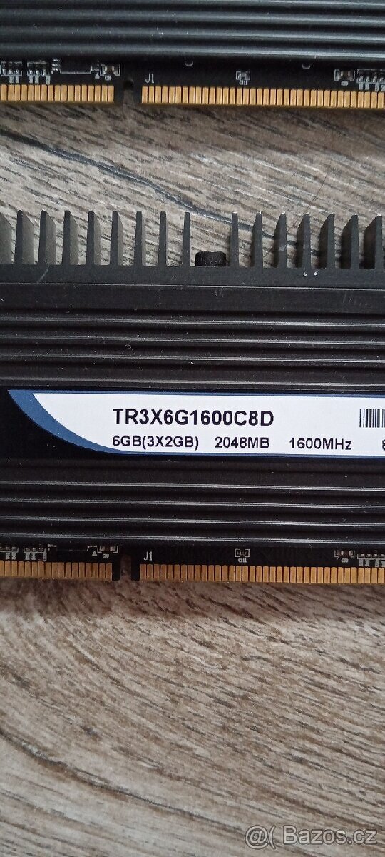 Corsair Dominator 3x2gb - 6GB DDR3 - 3