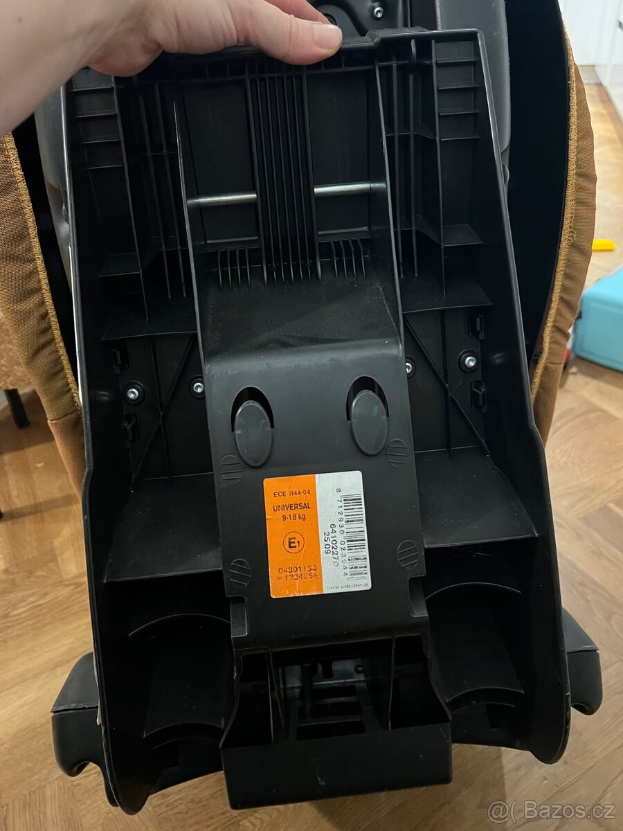 Autosedačka Maxi Cosi Universal 9-18 kg - 3