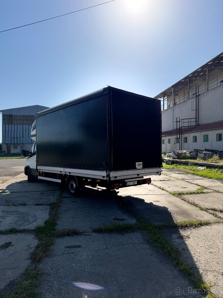 Iveco Daily 35S18 rok 2020 manuál - 3