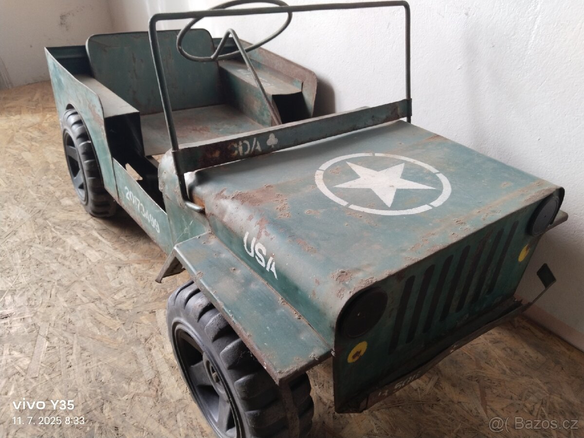 Šlapací autíčko Jeep - 3