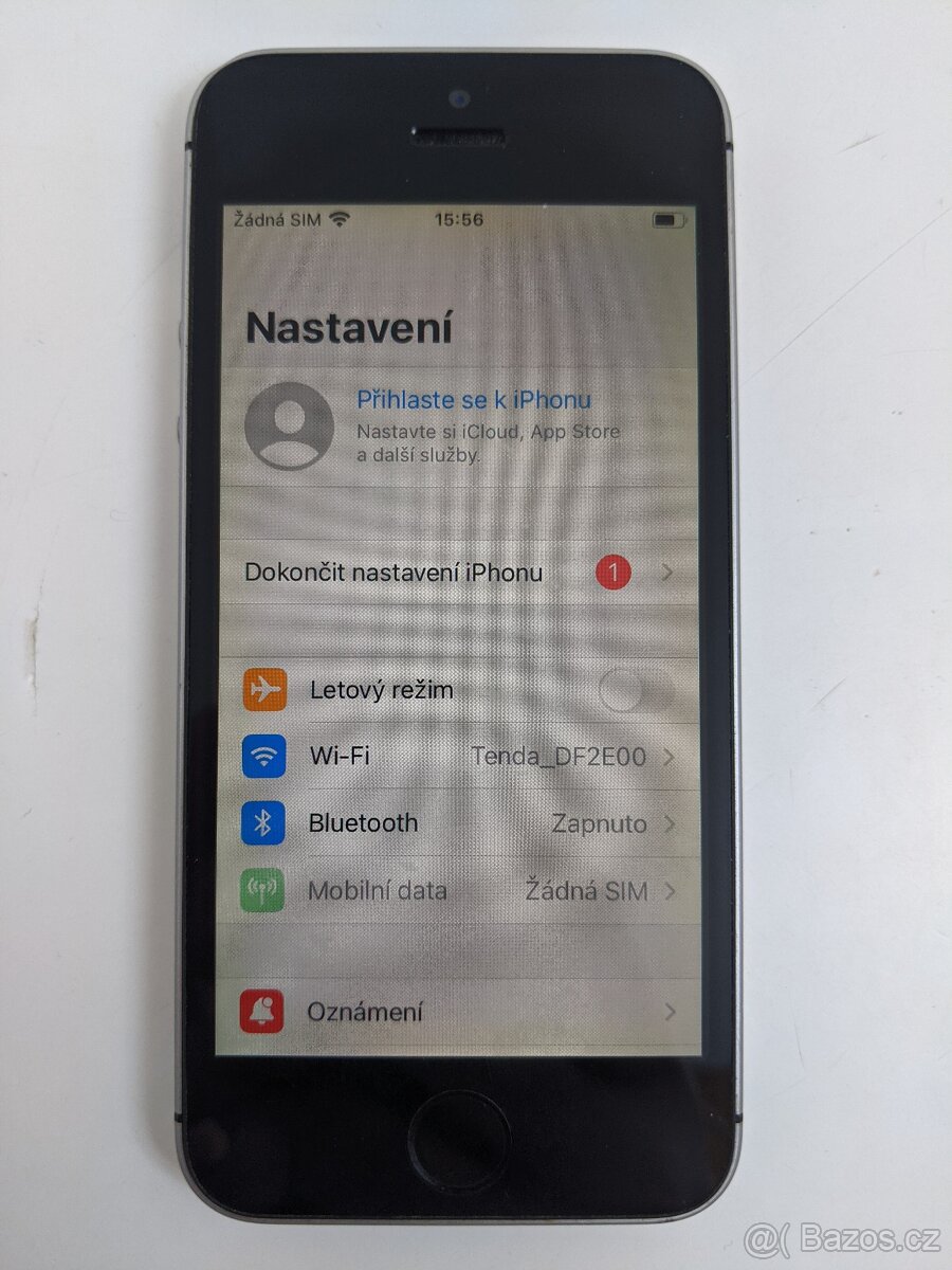 iPhone SE(2016) 128gb black. Záruka 6 měsíců - 3