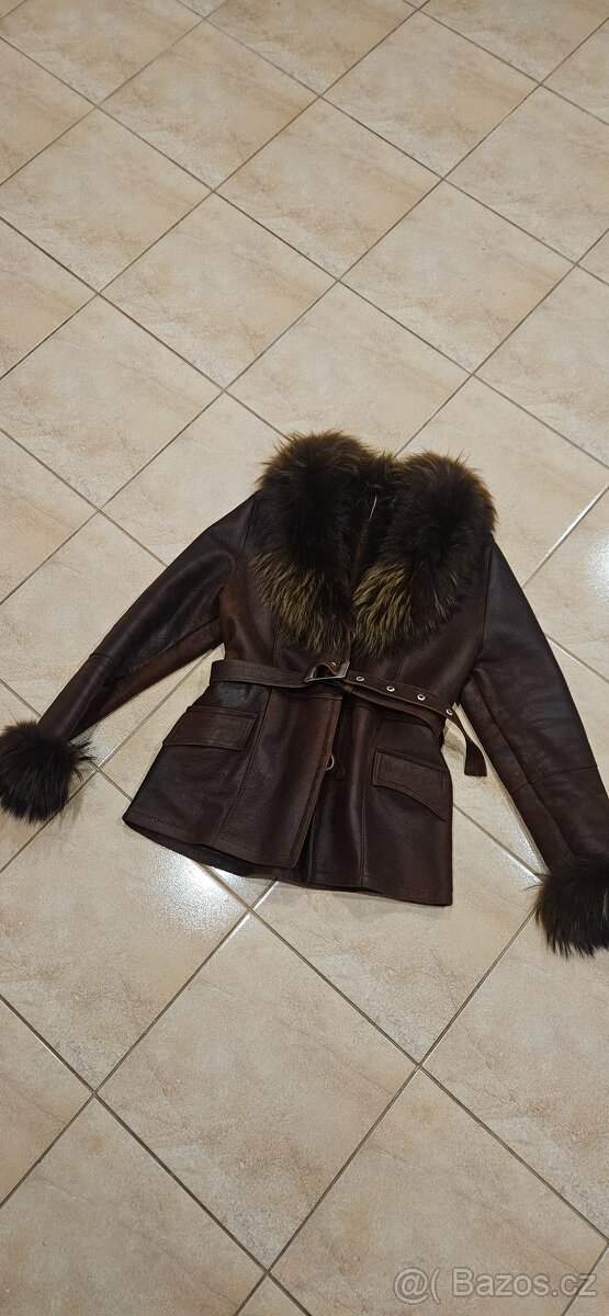 Kožený kabatek s pravou kožešinou - 3