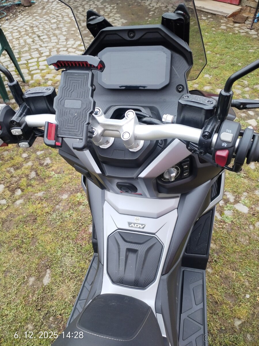 Voge SR1 125i ADV - 3