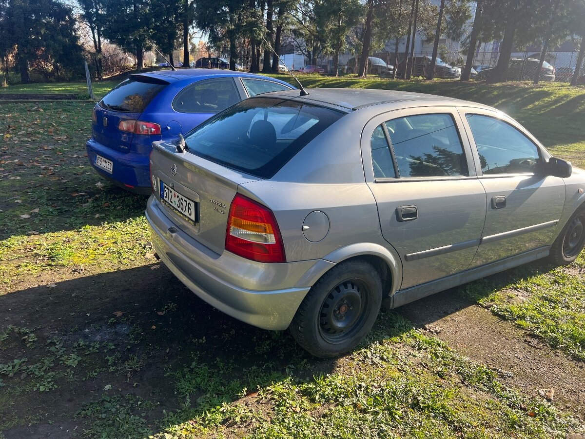 Astra HB , 1,6 benzin, manuál - 3